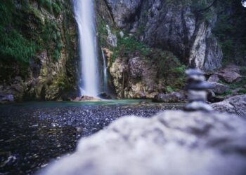 Blogu “Rove.me”: Ujëvara e Grunasit në Theth… ndoshta vendi më romantik në Shqipëri!