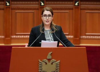 Buxheti për arsimin, Manastirliu: Rritëm pagat për mësuesit, investuam në modernizimin e shkollave