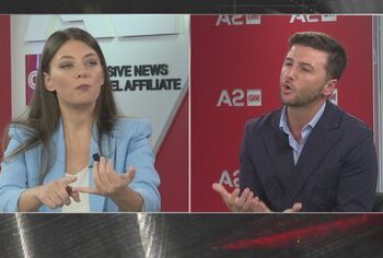 Protestat e opozitës, Mehmetaj ‘kërcënon’ mbështetësin e Bashës: E zgjidhim ndryshe…