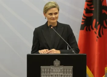 Masakra në Shkodër, e dërguara e SHBA: Krimi po merr jetë të pafajshme, institucionet të bëhen bashkë për ta luftuar