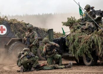 Europa gati për luftë! NATO mobilizon 800 mijë trupa dhe 200 mijë automjete!