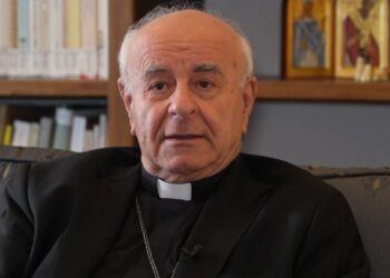 “Berisha erdhi në 1990 në Romë”, prifti: E shoqërova të blinte dorezat e dyerve të shtëpisë