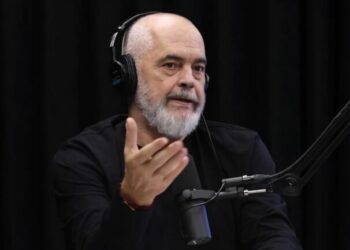 “Çdo histori suksesi është e madhe”/ Rama: Po hapet një korsi e re për pensionet, një proces që do e realizojmë