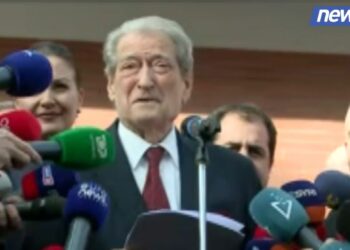 VIDEO! “Koha ta pastrojmë shtëpinë tonë”, Berisha rikthehet në seli pas 11 muajsh! Çfarë paralajmëron kreu i PD?