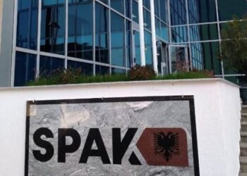 Paralajmërimi i ekspertit Karamuço: Do kemi gjyqtarë dhe prokurorë prapa hekurave