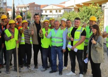 Transformohet blloku i banimit në Njësinë 3, Veliaj: Rritet vlera e pronës për banorët e zonës