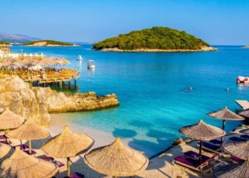 Media britanike: Shqipëria mes pesë destinacioneve spektakolare për të vizituar në 2025