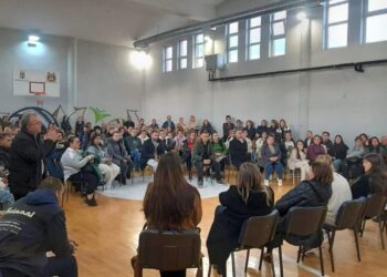 Kufizimi i rrjeteve sociale/ Rama: Mbi 14 mijë prindër në 394 takime, po kontribuojnë me ide dhe sugjerime
