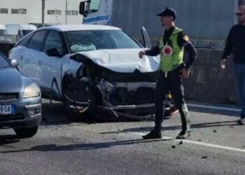 Tjetër aksident i rëndë në vend, 63-vjeçarja përplaset për vdekje në autostradën Durrës-Tiranë