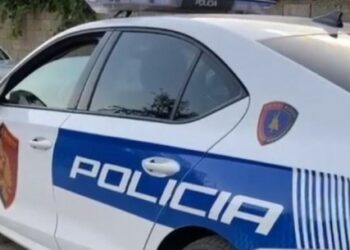 E rëndë në Pogradec, 70-vjeçari gjendet i vetëvarur në oborrin e banesës