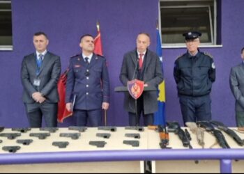 Trafiku i armëve nga Kosova, zbulohen emrat e të arrestuarve, përdornin linjat e autobusëve për lëvizjen e tyre