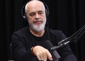 “Sigurinë që gjen në Shqipëri se ke askund”/ Rama: Nuk është e lehtë më askund në Europë, as në Paris
