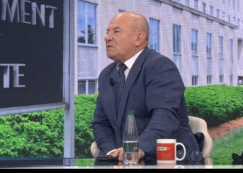 “Dosjen e ‘nongrata’ e përgatiti FBI”, analisti: Sorosin në Shqipëri e solli Berisha, sot…