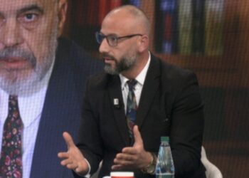 Si është gjendja e Metës? Zyrtari i PL “sfidon” Berishën: Së shpejti do lirohet, në 2025 kandidat për kryeministër