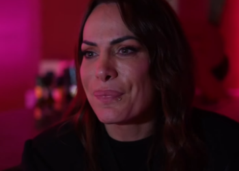 Eli Malaj nuk mban lotët kur rrëfen për nënën: Shiste gjakun për të na rritur