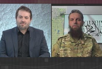 Flet komandanti shqiptar në Siri: Nuk jemi terroristë. Ja si e mposhtëm Assad-in!