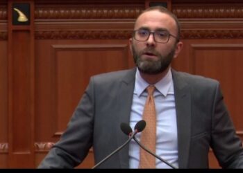 Mandati i Holta Zaçaj, Bardhi ngre dyshime: Kush po i bën presion…