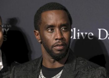 Akuzë e re ndaj reperit famëkeq Puff Daddy, kërcënoi stilisten se do ta hidhte nga kati i 17-të