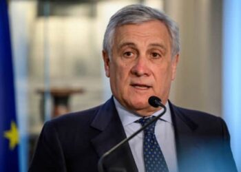 Meloni e vendosur, rinis dërgimin e azilkërkuesve në Shëngjin në janar, Tajani: Projekti ynë u mbështet nga vendet e BE-së!