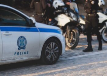 Atentati ndaj shqiptarëve në Athinë, identifikohet viktima dhe i plagosuri