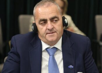 Helenizimi i Himarës në këmbim të mbështetjes nga Greqia?