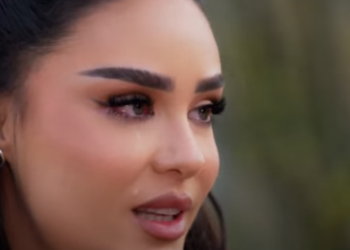 “Kam parë nënën time teksa therej me thikë”, Xhensila Myrtezaj rrëfen tragjedinë familjare dhe ka një mesazh