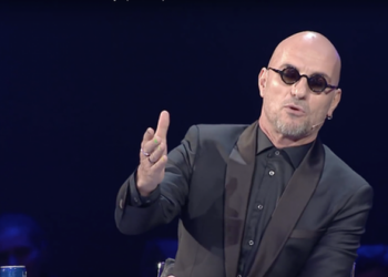 Robert Aliaj “shokon” me deklaratën për Parashqevi Simakun: Qenie me mentalitet fshatar, s’më ngjallte asnjë interes si femër