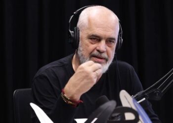 Largimi i të rinjve, Rama: Italia është vështirësuar shumë! Pyesin sa është rroga, por s’bëjnë llogaritë se sa u ngelet!