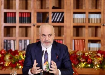 Qeveria rishikon buxhetin, shpërblim fundviti edhe për familjet me ndihmë ekonomike