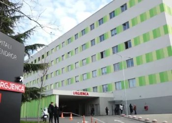 Rrëzohen amendamentet e PD për fonde shtesë për QSUT dhe barnat e rimbursueshme