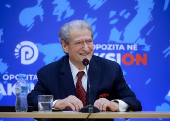 Berisha nis fushatën: PD do të falë të gjitha gjobat për energjinë dhe ujin!