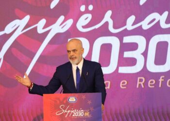 “Reforma në Drejtësi, produkt i vullnetit të PS”, Rama “shënjestron” opozitë: Arsyeja pse nuk duan integrimin në BE është…
