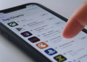 “Platforma ka dalë jashtë kontrollit”, Kosova shqyrton mundësinë e mbylljes së Tik Tok