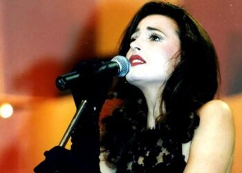 VIDEO / Ku ka përfunduar legjenda e muzikës shqiptare, Parashqevi Simaku