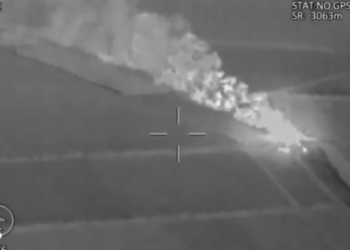 Transportonte 40 cisterna naftë për ushtrinë ruse, ukrainasit godasin me raketa amerikane trenin (VIDEO)