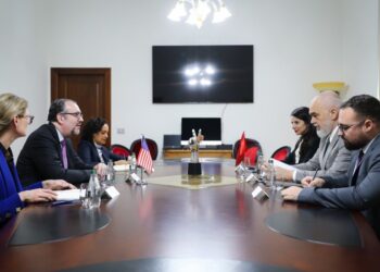 Rama pret Kasanof, ambasada zbardh takimin: U fol për drejtësinë dhe luftën ndaj korrupsionit
