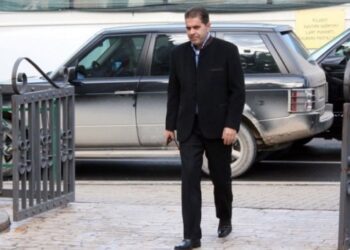 Tragjike! Gjendet i pajetë në banesën e prindërve vëllai i ish-drejtorit të Transportit Rrugor