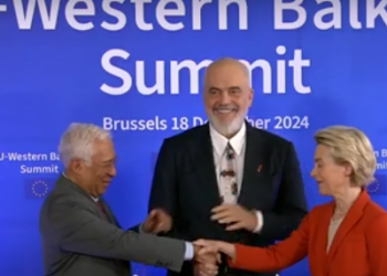 Samiti i BE me Ballkanin Perëndimor/ Rama mbërrin në Bruksel, pritet nga Von der Leyen dhe presidenti i KiE
