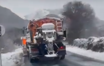 Reshje dëbore në veri, thirrje shoferëve të automjeteve: Lëvizni me zinxhirë!
