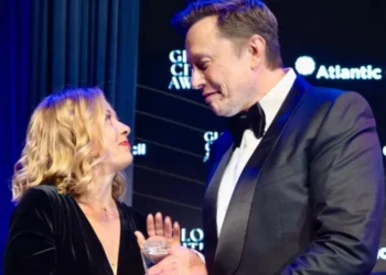 Kritika për marrëdhëniet me Elon Musk, Meloni “vendos kufij”: Nuk marr urdhra nga askush!