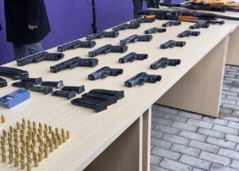 “Trafikantët e këmbenin një pistoletë me 25 gr kokainë”, Policia: Po hetojmë grupet që blinin armët
