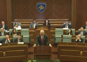 “Thaçi e krerët e tjerë të UÇK po mbahen peng në Hagë”, Rama ndan sërish mesazhin që tha në Kuvend: Standardet nuk varen nga gjykatësit!
