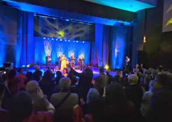 Në Gjakovë me Sazet e Jugut dhe Albinin pa protokoll