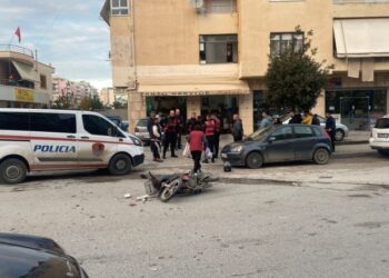 Aksident i rëndë në Vlorë, plagoset çifti dhe vajza 3-vjeçare