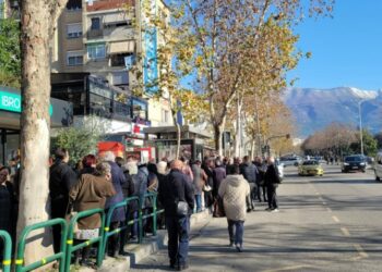 Nis shpërndarja e aboneve falas për pensionistët, të moshuarit: Ne s’rinohemi më…