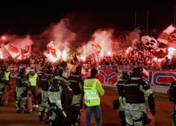UEFA me “dorë të hekurt”, Serbia nuk do të ketë tifozë në ndeshjen me Shqipërinë