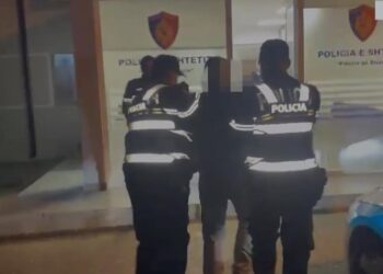 Kanoste dhe përndiqte nxënësit në Krrabë, arrestohet 42-vjeçari Ardit Balla