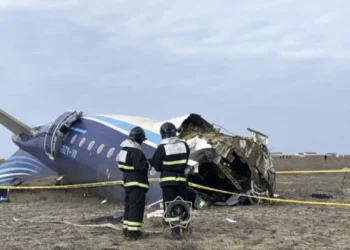 “Kemi presion të lartë në kabinë”/ Mesazhet e fundit të pilotit të avionit të rrëzuar në Kazakistan: Po humbas kontrollin! Disa zogj…