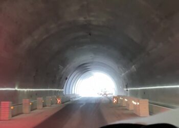 Përfundon hapja e tunelit më të gjatë në botë