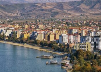 Rritja e çmimeve në tregun imobiliar/ Pogradeci, qyteti më i shtrenjtë për pasuritë e paluajtshme